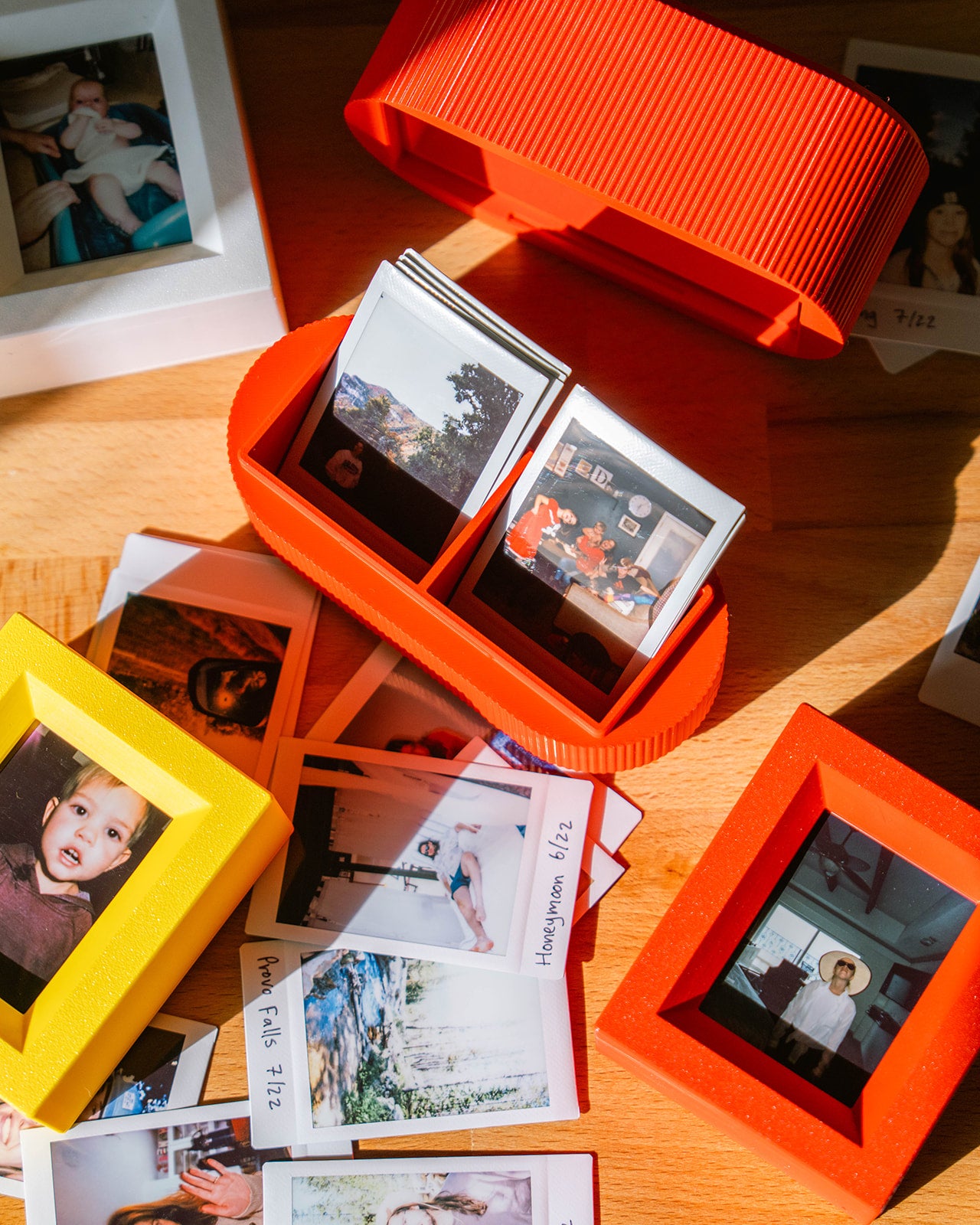 Instax Mini display and storage frame - SQUARE